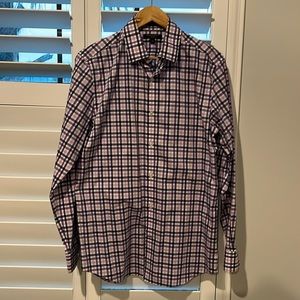 Men’s button down dress shirt. Great condition.